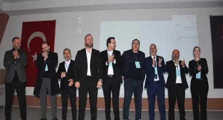 Altay kongresinde aday krizi: Arif Benan Savaş tepkiler üzerine çekildi