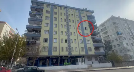 Bebeğini pencereden atan anne ruh sağlığı hastanesine sevk edildi