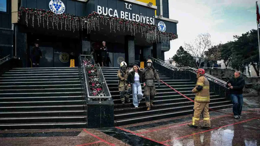 Buca’da gerçeği aratmayan yangın tatbikatı