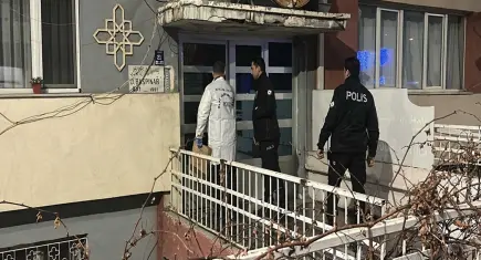 Sivas'ta kanlı kavga: Tartıştığı ağabeyini kalbinden bıçakladı