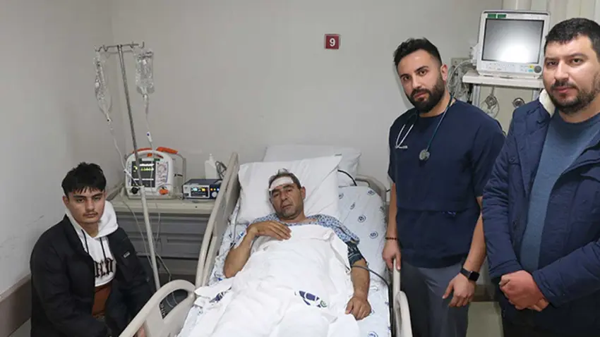 Suriyeli baba ve oğluna Türkiye’de tedavi haberinin görseli