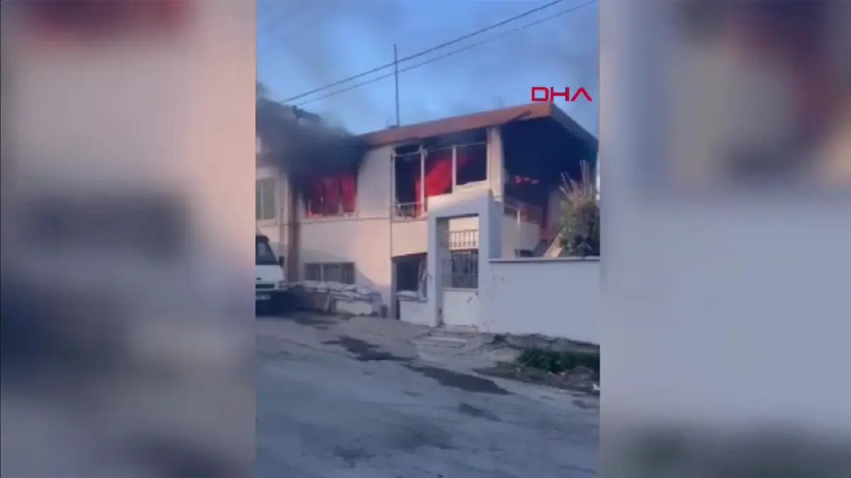Annelerinin markete gittiği sırada evde çıkan yangında 7 ve 1 yaşlarındaki iki kardeş öldü haberinin görseli
