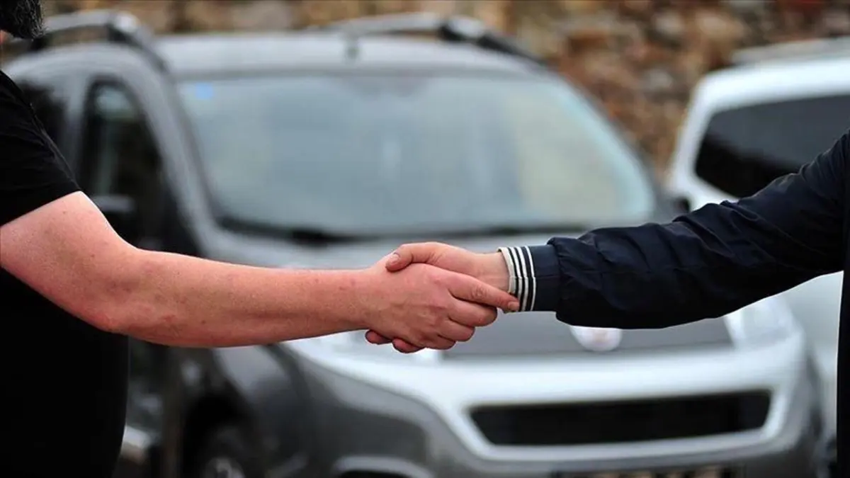 İkinci el araç satışına getirilen kısıtlamalar 2026’ya kadar sürecek haberinin görseli