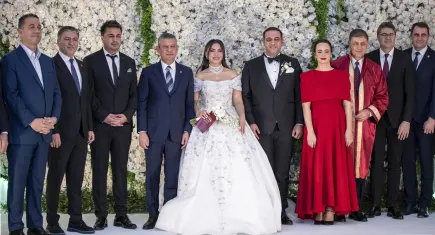 Narlıdere Belediye Başkanı Erman uzun dünya evine girdi: Nikah şahidi Özgür Özel oldu