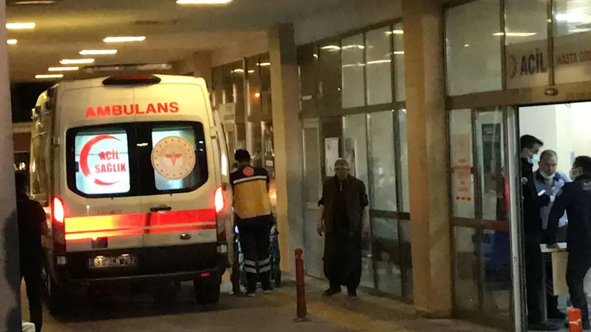 Şanlıurfa’da kurye, sipariş götürdüğü evdeki 2 kardeşi bıçakladı haberinin görseli