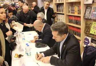 Silivri’den İzmir’e Özel Mektup: “22 Metrekare Gökyüzü” okurlarla buluştu