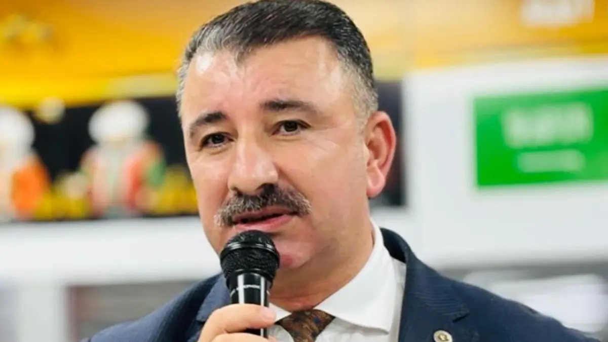 AK Partili Başdaş: Konak Belediyesi yeni yılda esnafa çökecek haberinin görseli