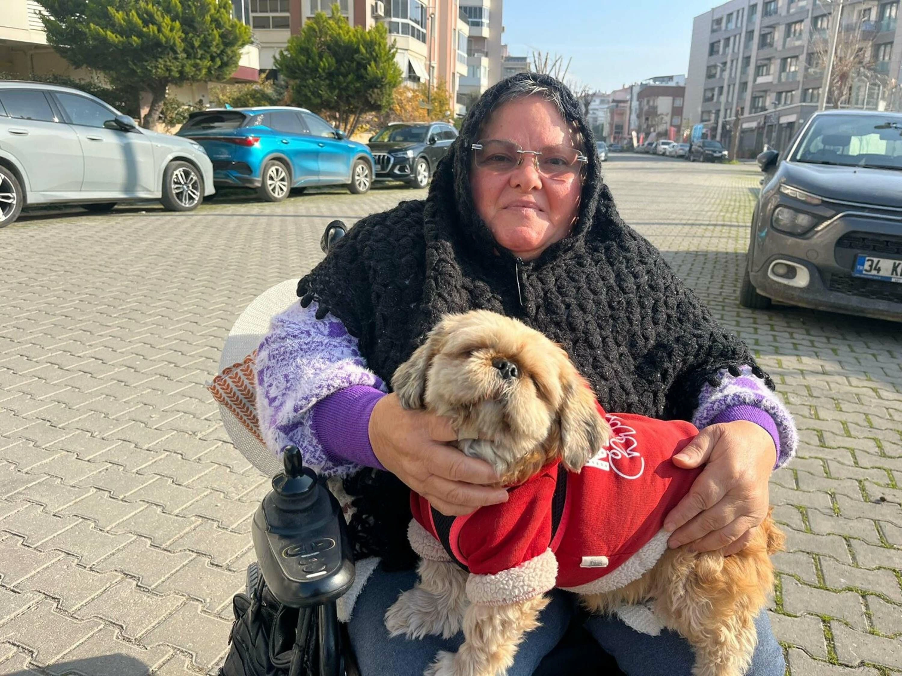 Can dostu 'Fıstık' ile hayata tutundu başlıklı video haberin görseli