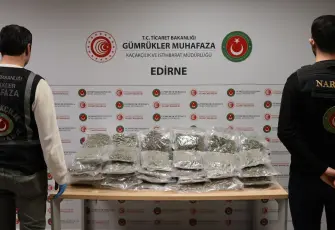 Gümrük kapılarında uyuşturucuya ağır darbe: 1 milyar lirayı aşan yasaklı madde yakalandı