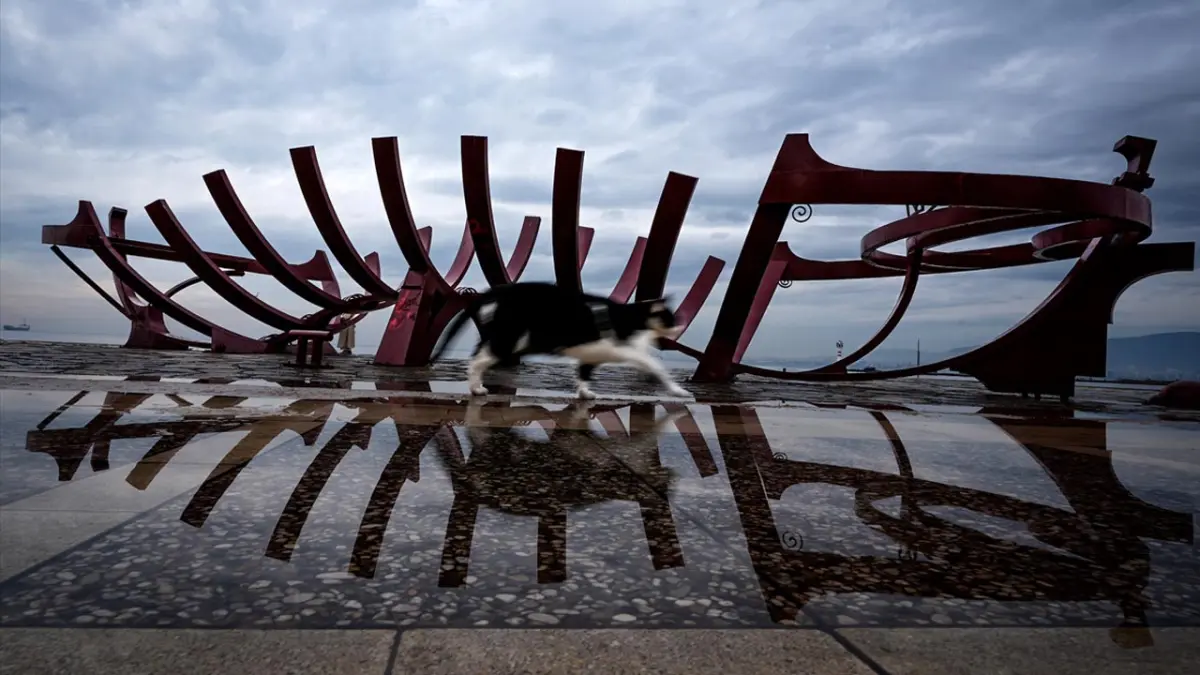 İzmir 2025’i sağanak ile uğurlayacak haberinin görseli