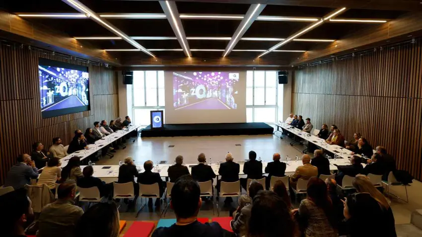 İzmir’de çocuklar için dijital eğitim seferberliği