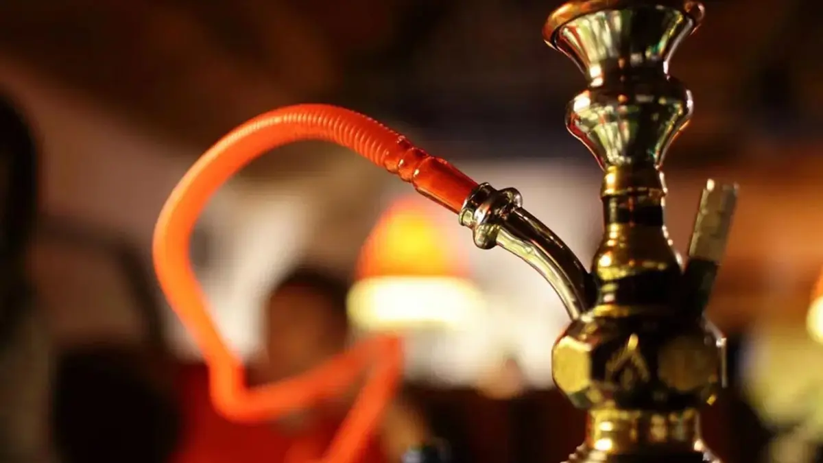 Nargile içerken fenalaşan 6 kişi hastaneye kaldırıldı haberinin görseli