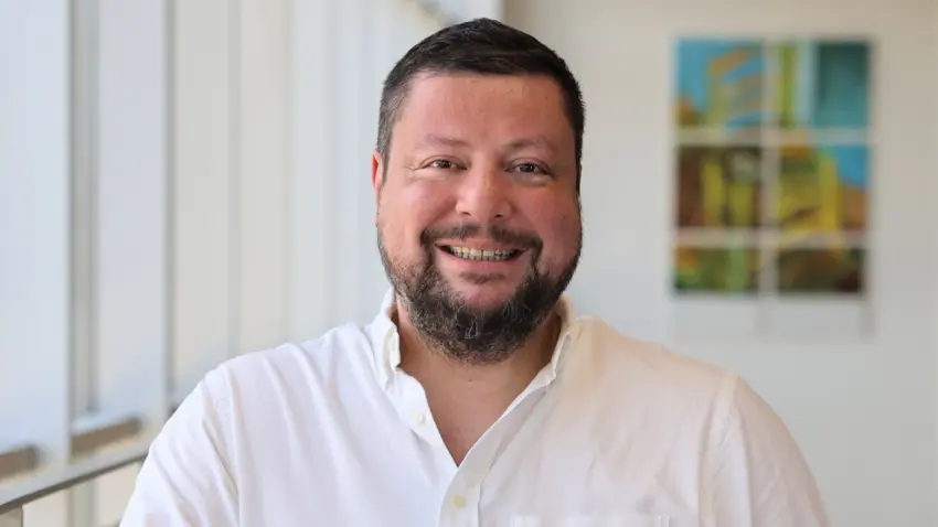 Prof. Dr. Mehmet Efe Biresselioğlu