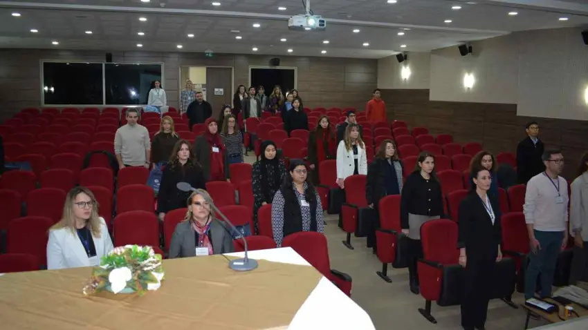 EÜ’de “Türkiye’de Değişen Aileyi Anlamak” sempozyumu gerçekleşti