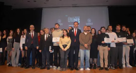 EÜ’de ÜNİDES sertifika programı gerçekleşti