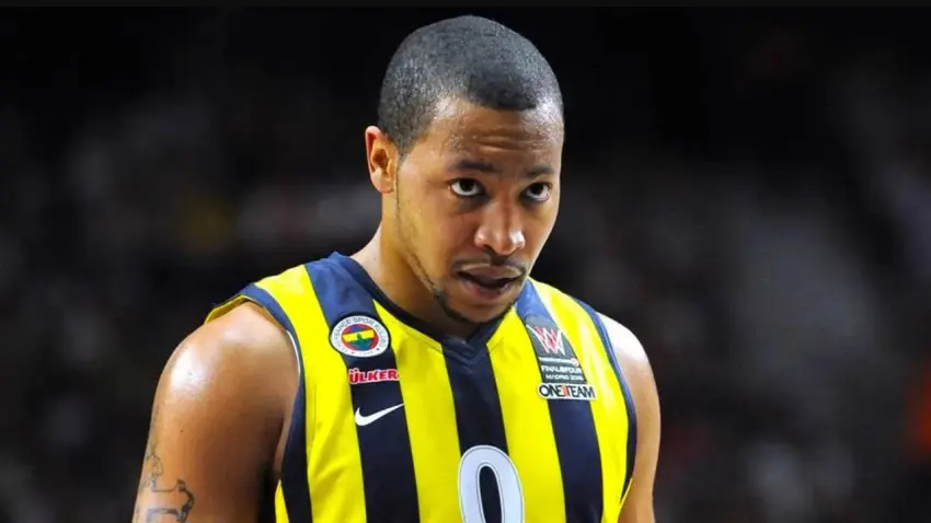 Fenerbahçe'nin eski oyuncu gözaltına alındı haberinin görseli