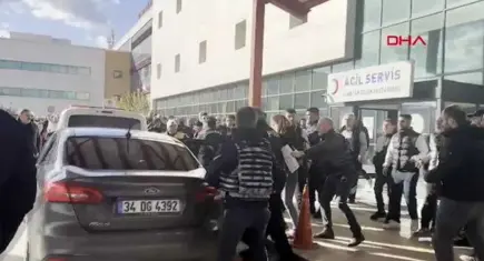 Yalova'da hastane önünde arbede: Şehitlerin ardından öfkeli kalabalık şüphelilere saldırdı
