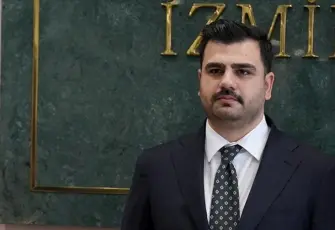 AK Partili İnan’dan Duman’a tepki: İşçi grevde, başkan Phuket’te!