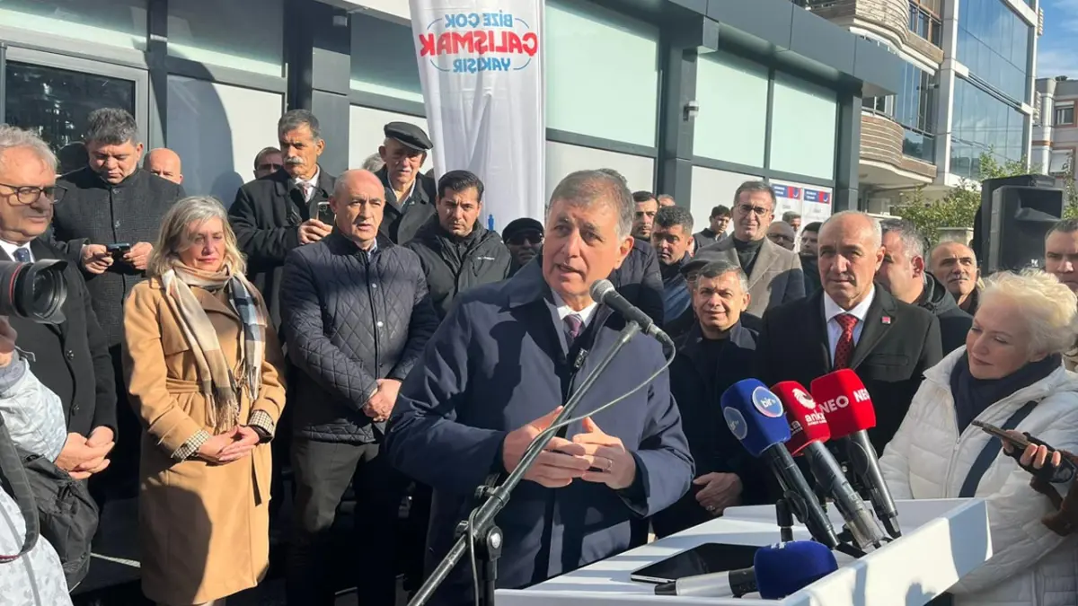 Başkan Tugay: Körfezi kimin kirlettiğini bulacağız haberinin görseli