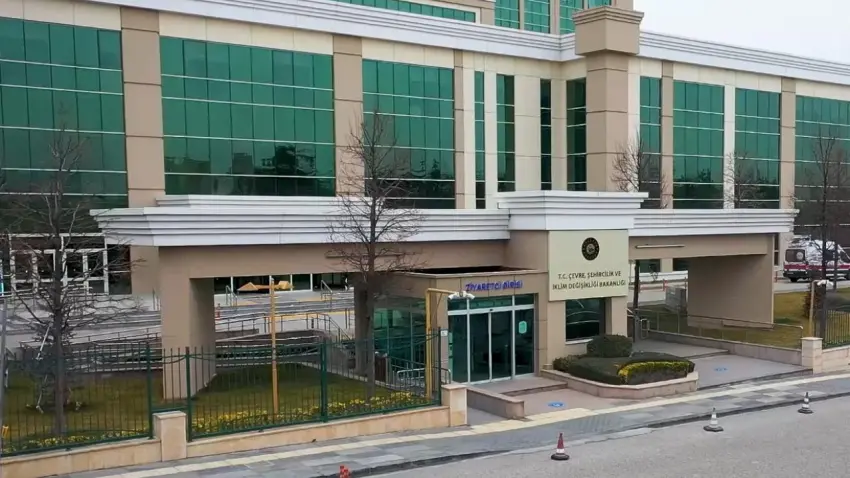 Çevreyi kirletenlere yaptırımlar ağırlaşıyor: Resmi Gazete’de yayımlandı! Cezalar rekor seviyede haberinin görseli