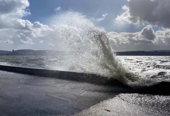 Ege Denizi için fırtına uyarısı: Ulaşımda aksamalar bekleniyor