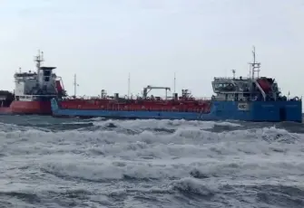 İstanbul Boğazı’nda korkutan temas: İki tanker çarpıştı, ekipler seferber oldu!