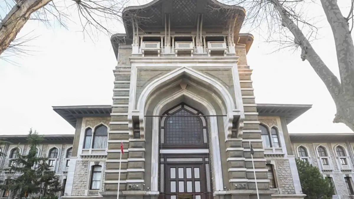 İstanbul Erkek Lisesi’ndeki şiddet olayında karar çıktı: 20 öğrenciye disiplin cezası!  haberinin görseli