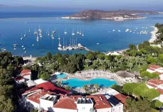 İzmir'deki ruhsat artışları turizm sektörünü zorluyor