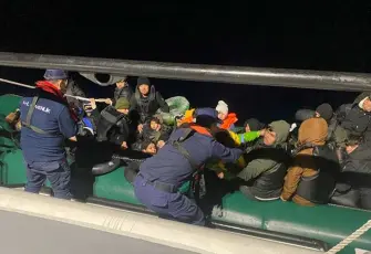 İzmir haber: Seferihisar açıklarında 50 düzensiz göçmen kurtarıldı