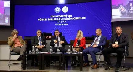 İzmir Körfezi için uzmanlar bir araya geldi