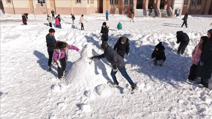 Kar esareti okulları tatil ettirdi: 31 Aralık’ta hangi illerde okullar kapalı? haberinin görseli