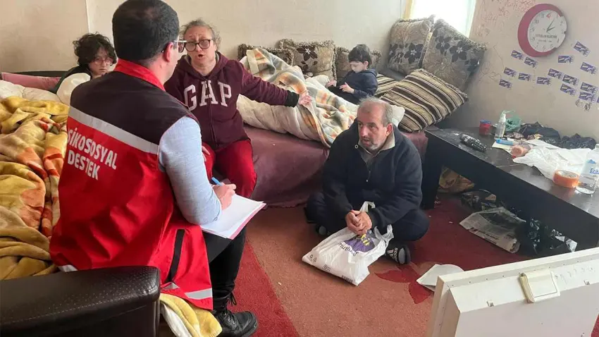 Vekil Bursalı, Kurucu ailesinin yanında