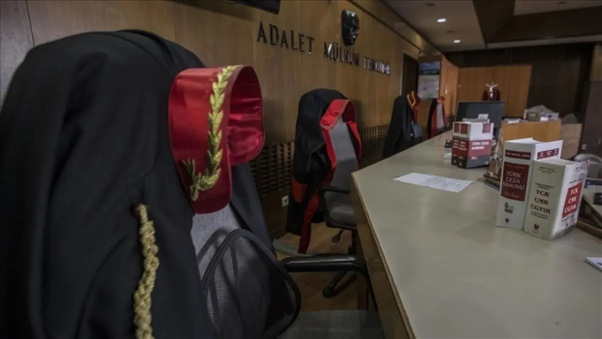 2025'te suç gelirlerinin aklanması ve terörizmin finansmanı suçlarından 584 şüpheli tutuklandı haberinin görseli