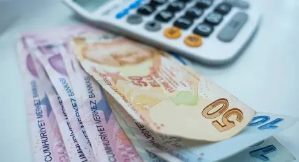 Büyüme sürdü, geçim zorlaştı