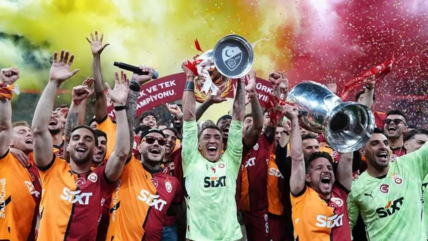Galatasaray’ın altın yılı: 5.yıldız, çifte kupa ve dünya yıldızları! haberinin görseli
