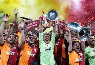 Galatasaray’ın altın yılı: 5.yıldız, çifte kupa ve dünya yıldızları!