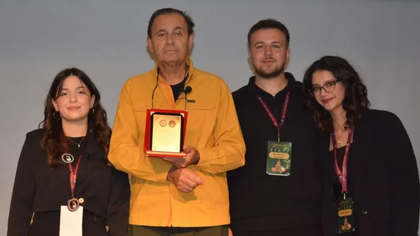 Gurme Ayhan Sicimoğlu EÜ’lü öğrencilerle buluştu