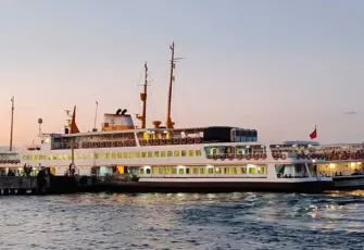 İstanbul yolcularına uyarı: Galata köprüsü çevresinde deniz ulaşımına kısıtlama