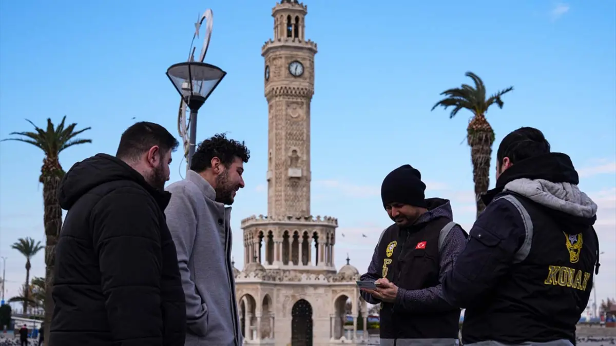 İzmir’de yılbaşı mesaisi: Dron destekli asayiş uygulaması başlatıldı haberinin görseli