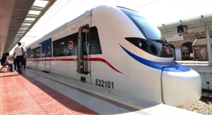 İzmir haber: İZBAN'da meydana gelen kazada 1 kişi hayatını kaybetti