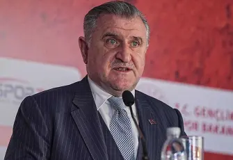 Milli sporculardan madalya yağmuru