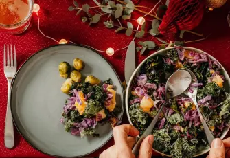 Yeni yıla daha sağlıklı başlamak mümkün: Uzmanından beslenme önerileri