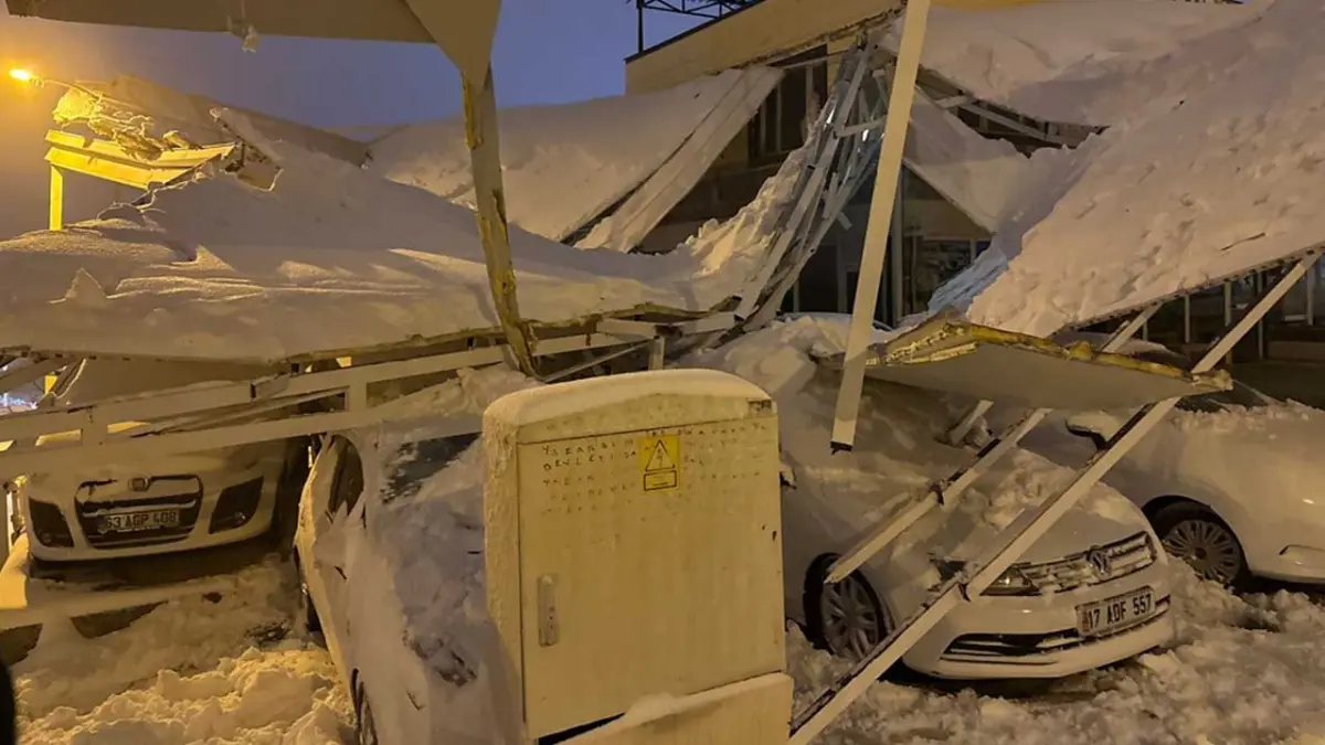 Beyaz esaretin acı bilançosu: 67 araç hurdaya döndü! haberinin görseli