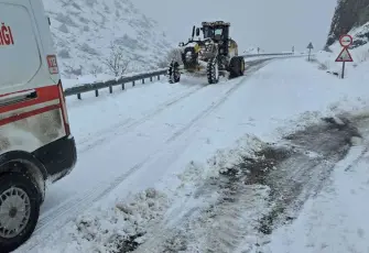 Malatya’da kar esareti bitti: Kapanan 155 köy yolu yeniden açıldı!