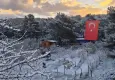 Urla’nın yüksek kesimlerine kar yağdı