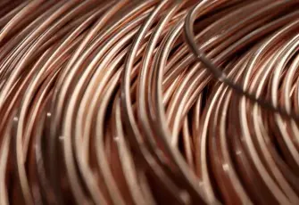 Yapay zeka ve yeşil enerji bakırı uçurdu: Arz endişeleri fiyatları tetikliyor