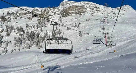 Yılbaşı kutlaması facia ile bitti: Kayak merkezinde patlama