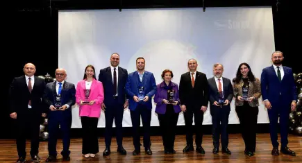 Bornova’ya “En Öğrenci Dostu Belediye” ödülü