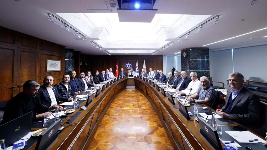 İzmir’de süs bitkileri sektörünün sorunları masaya yatırıldı