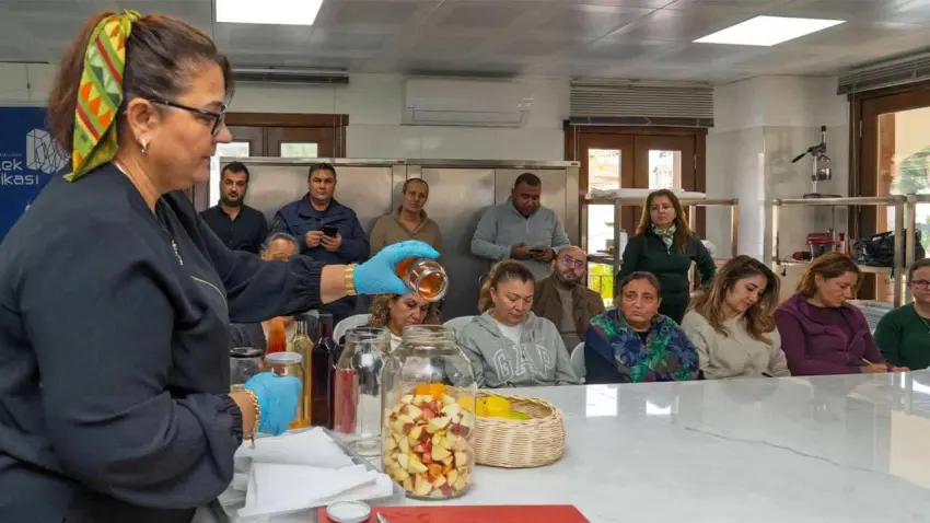 Kadınlar doğal sirke yapımını öğrendi
